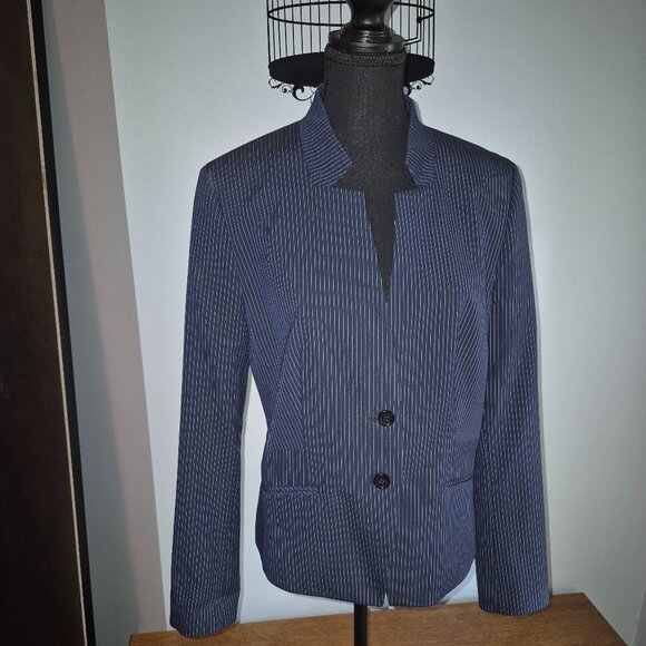NWOT Hugo Boss Navy with White Pinstripes Blazer (10) - Picture 1 of 10